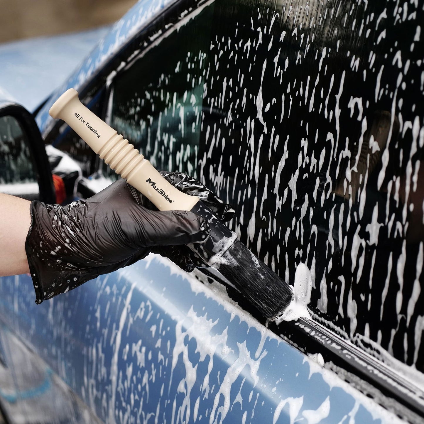 Maxshine Large Stiff Bristle Brush - PDP